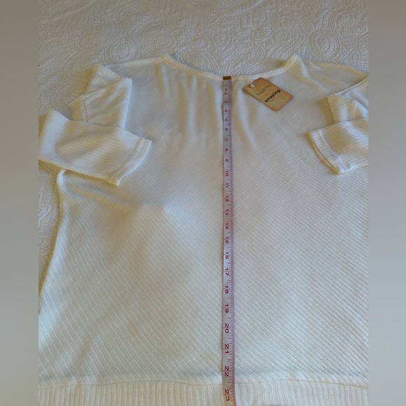 Lightweight jersey top. - Picture 6 of 16